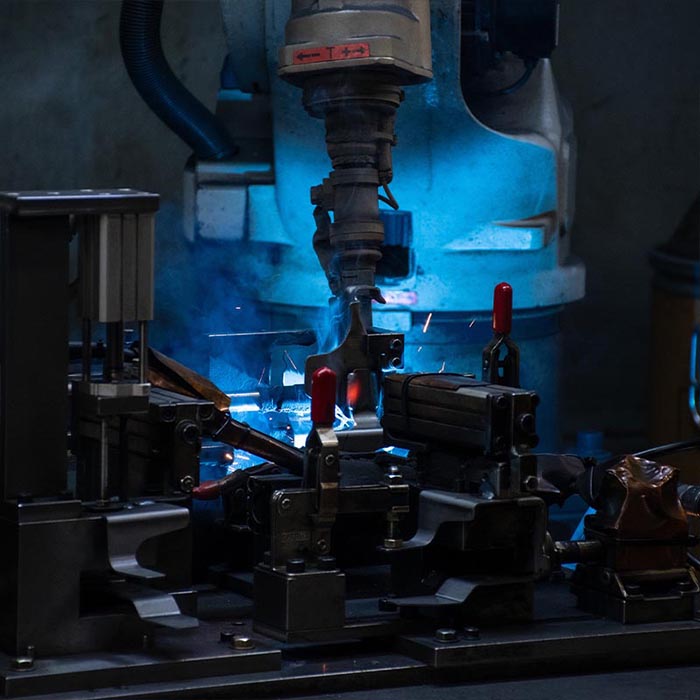 技術で応える、ものづくりの力。外山製作所について